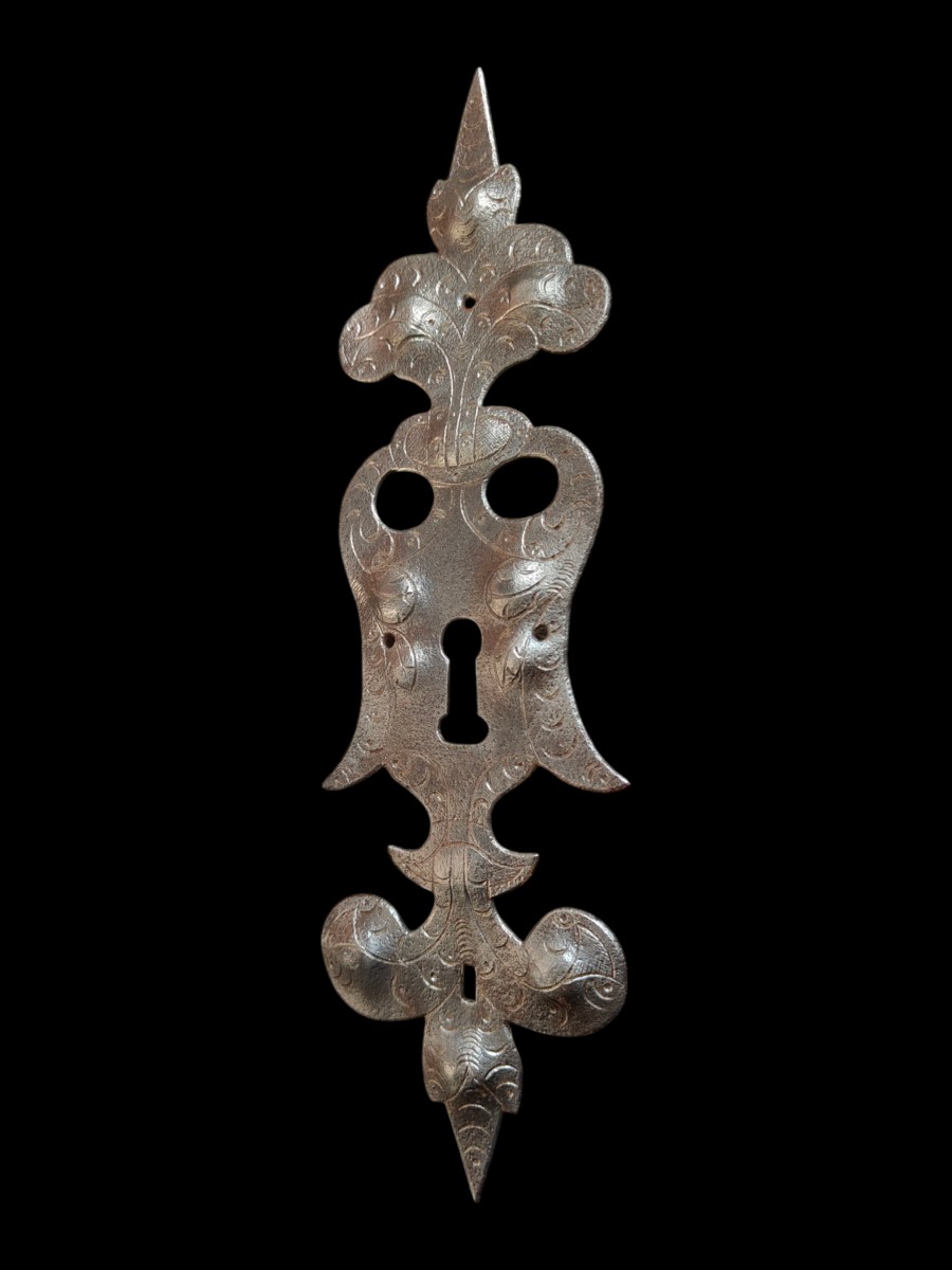 Grande bocchetta in ferro forgiato ed inciso Germania XVIII secolo -photo-3