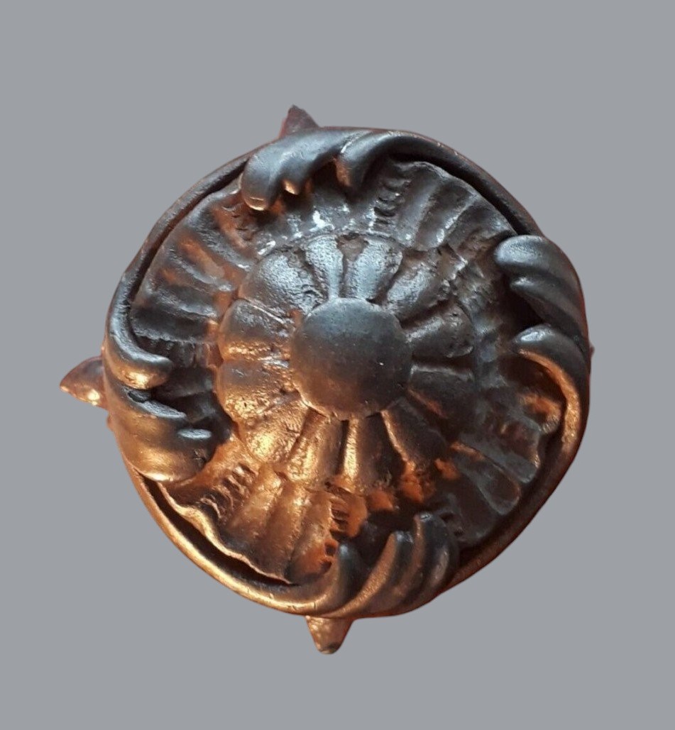 Grosso pomolo di porta in ferro forgiato e scolpito XVIII secolo-photo-6