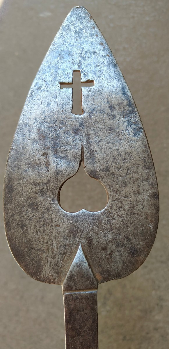 Rara spatola in ferro forgiato e traforato XVI secolo-photo-3