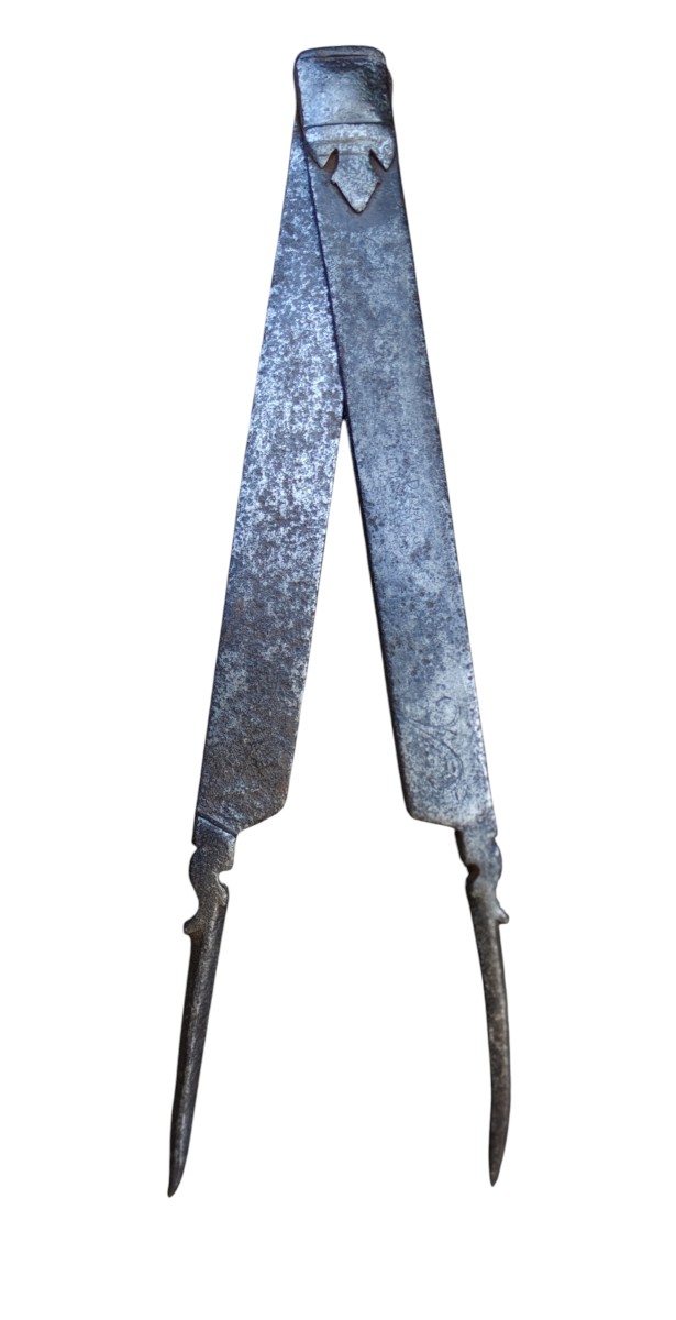 Compasso in ferro forgiato ed inciso XVIII secolo-photo-3