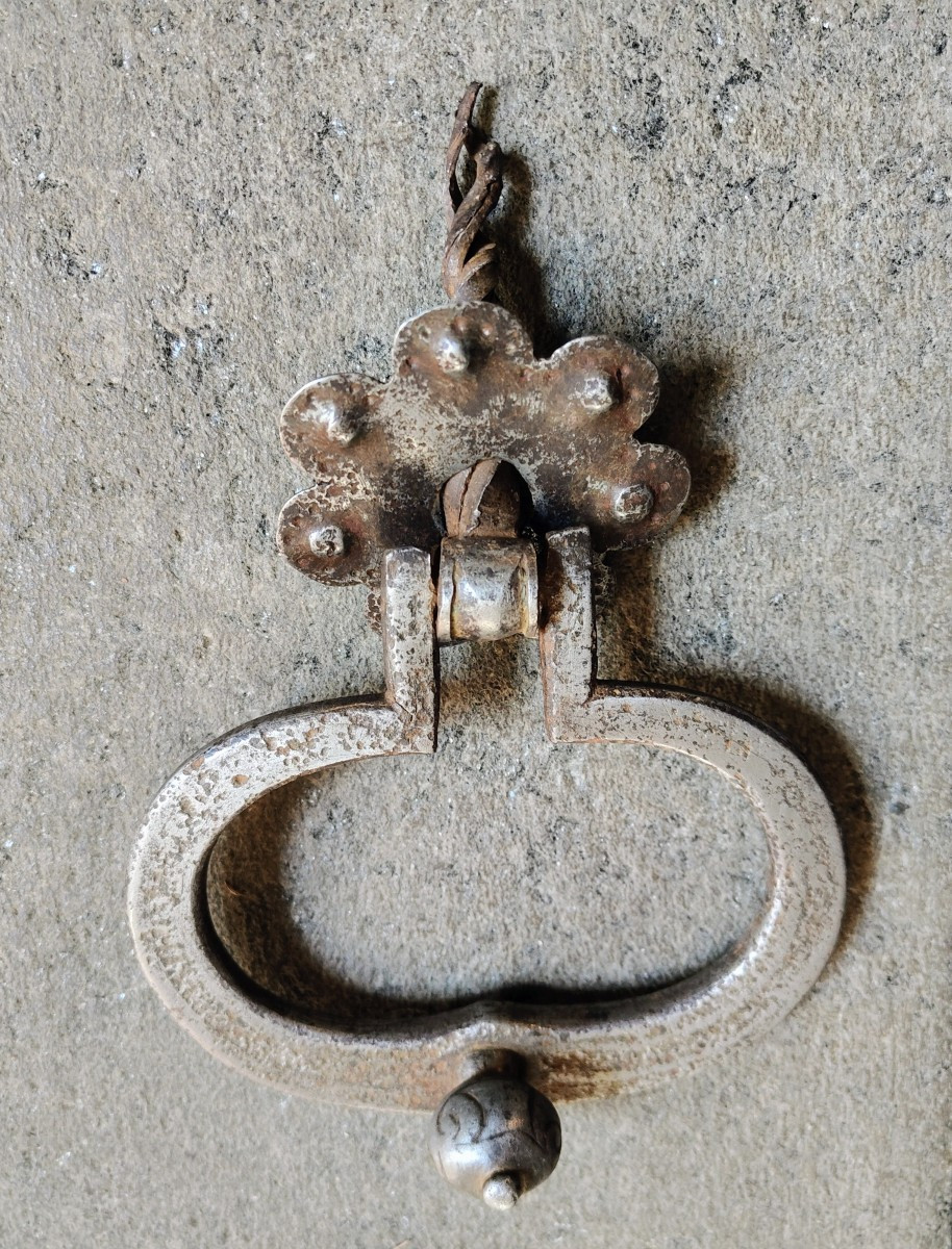 Bel battiporta in ferro forgiato ed inciso Italia inizo XVII secolo-photo-2