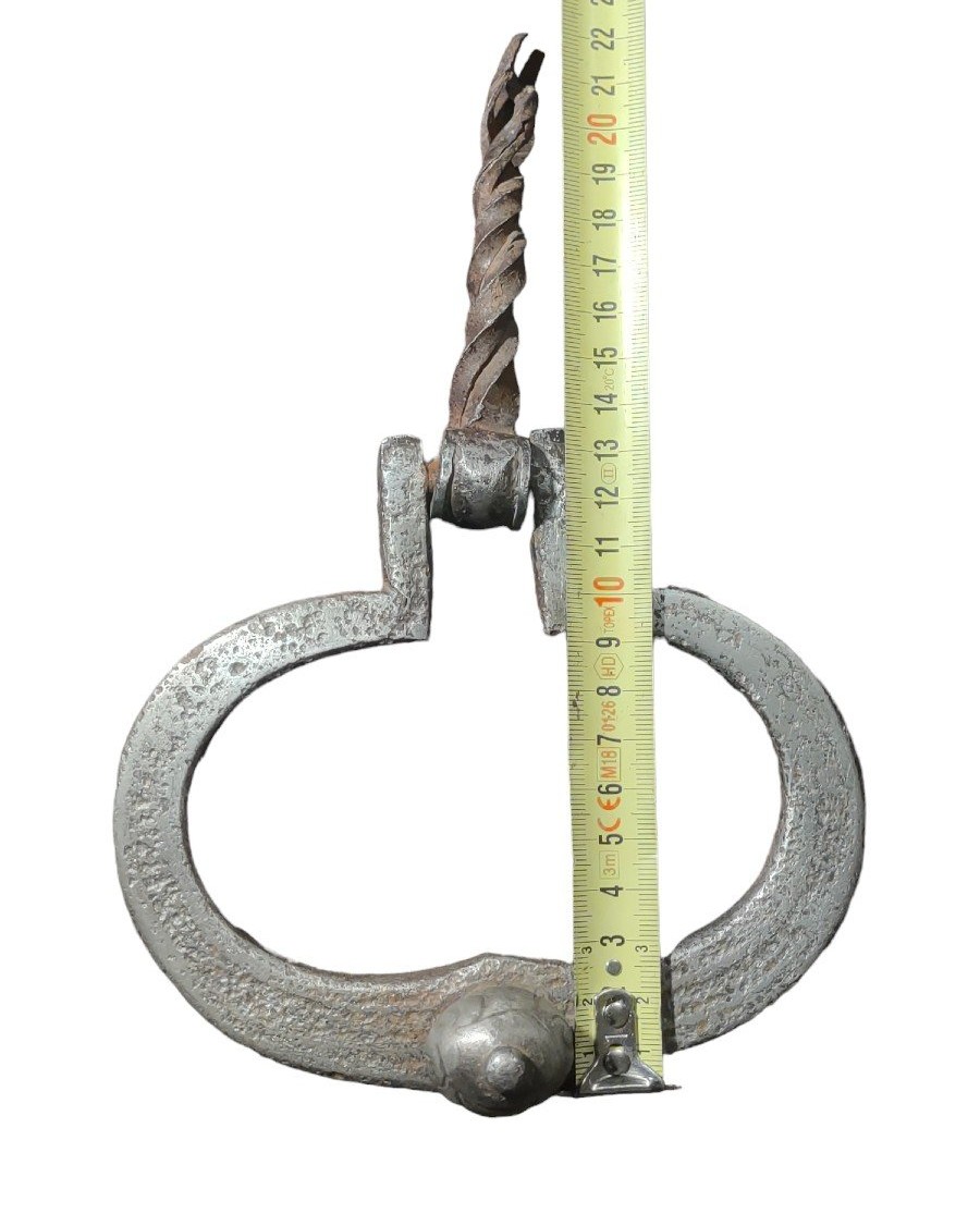 Bel battiporta in ferro forgiato ed inciso Italia inizo XVII secolo-photo-8