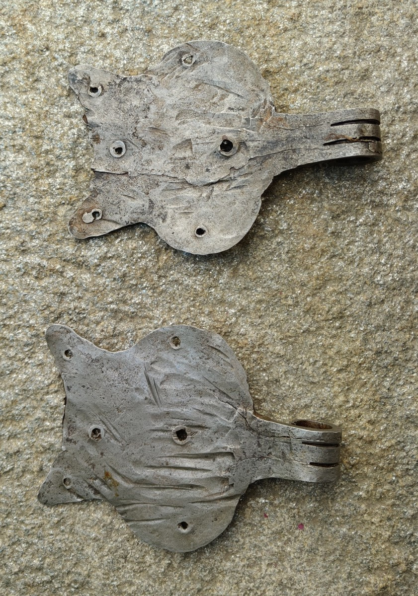 Coppia di cerniere di porta in ferro forgiato inizio XVIII secolo-photo-4