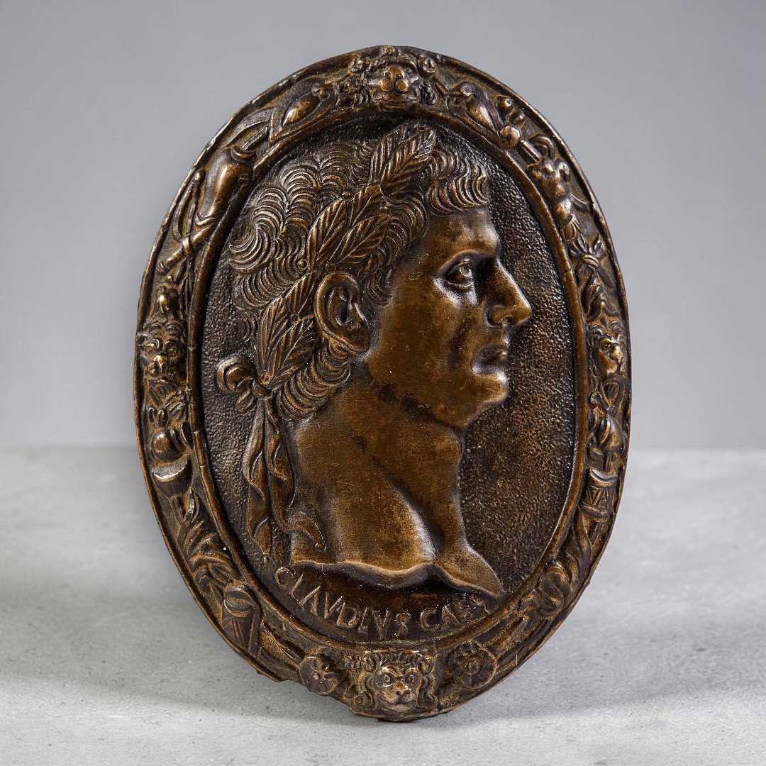 Placchetta in bronzo rappresentante il profilo di Claudio Venezia inizio XVII secolo-photo-2
