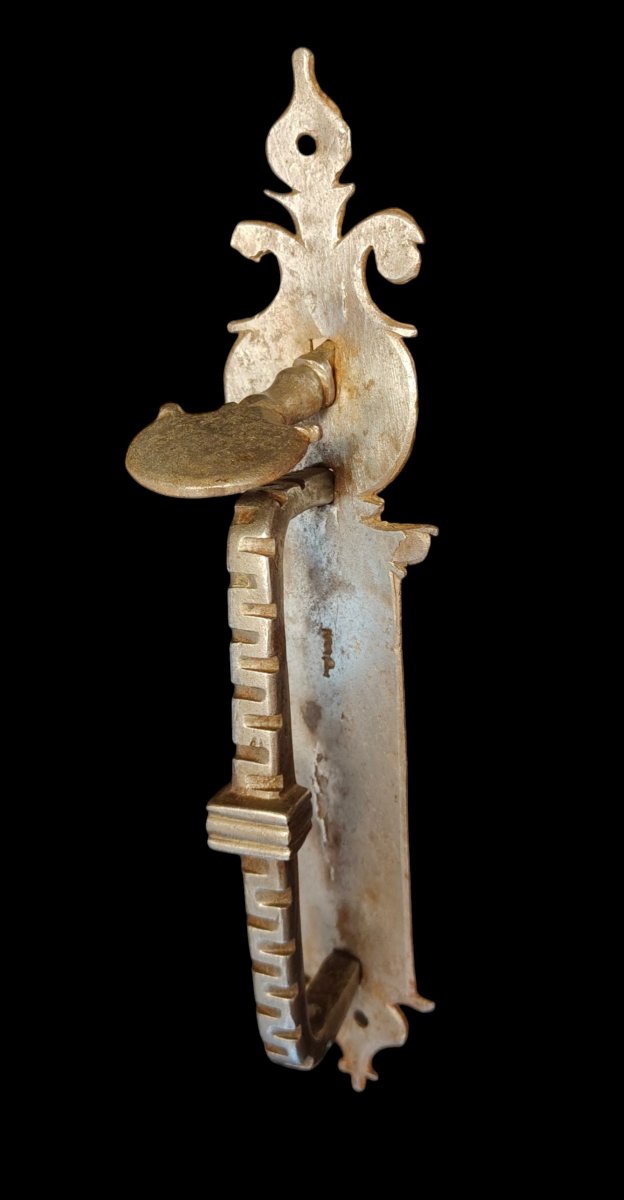 Maniglia con predisposizione per chiavistello in ferro forgiato XVII-XVIII secolo-photo-2