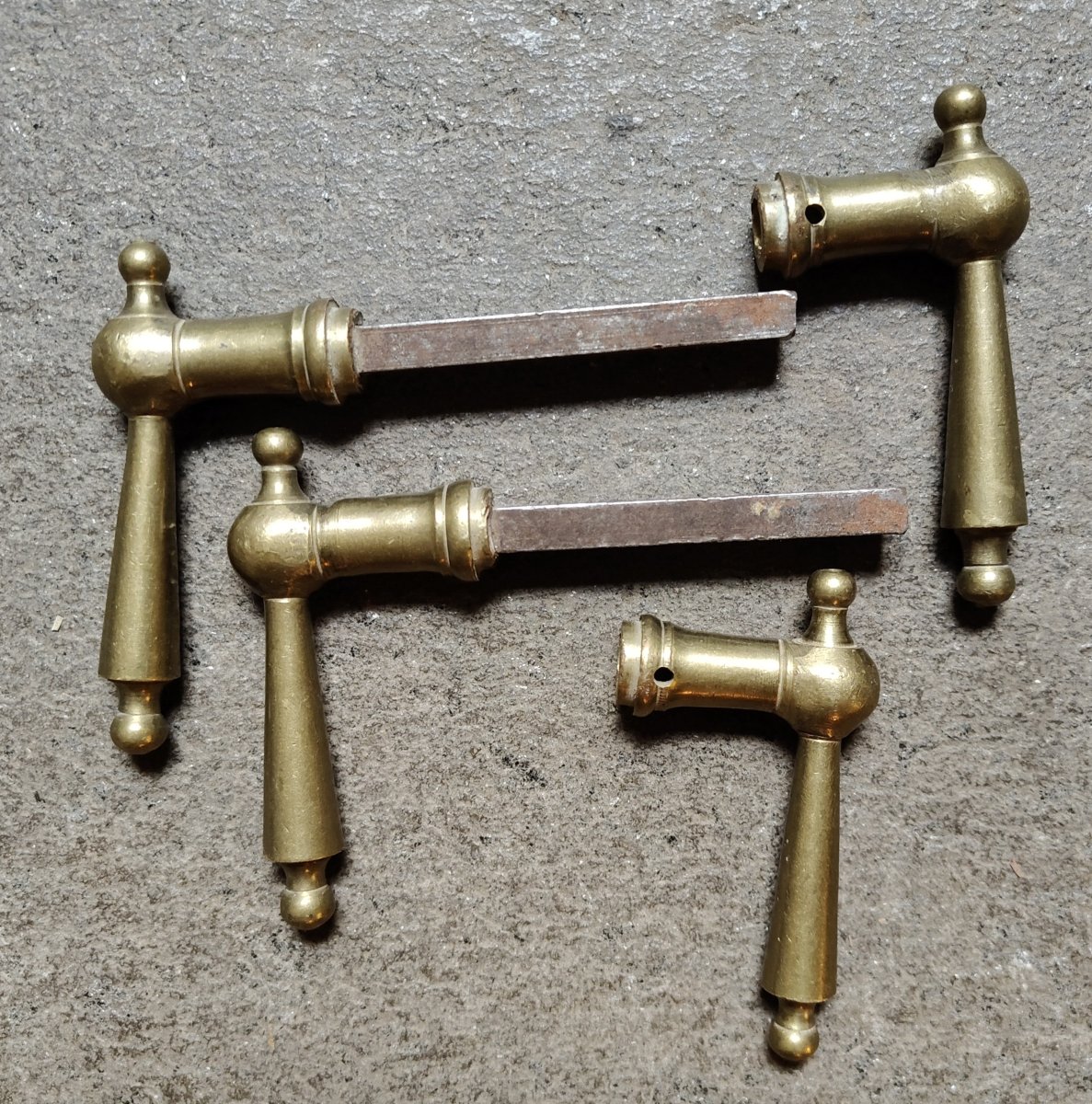 2 Coppie di maniglie in ottone  fine XIX secolo
