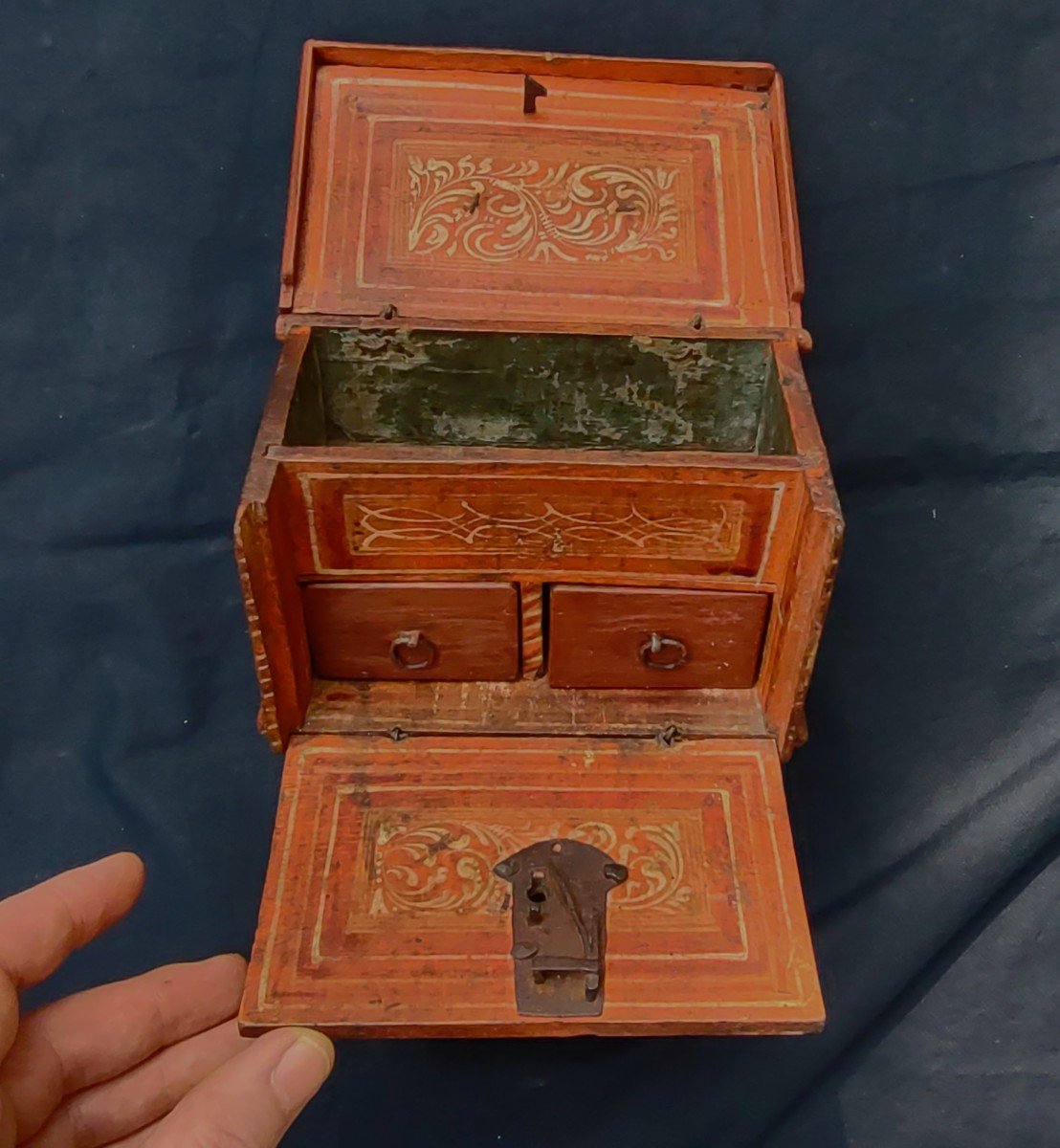 Petit Coffret En Bois Peint XVIe Siècle-photo-2