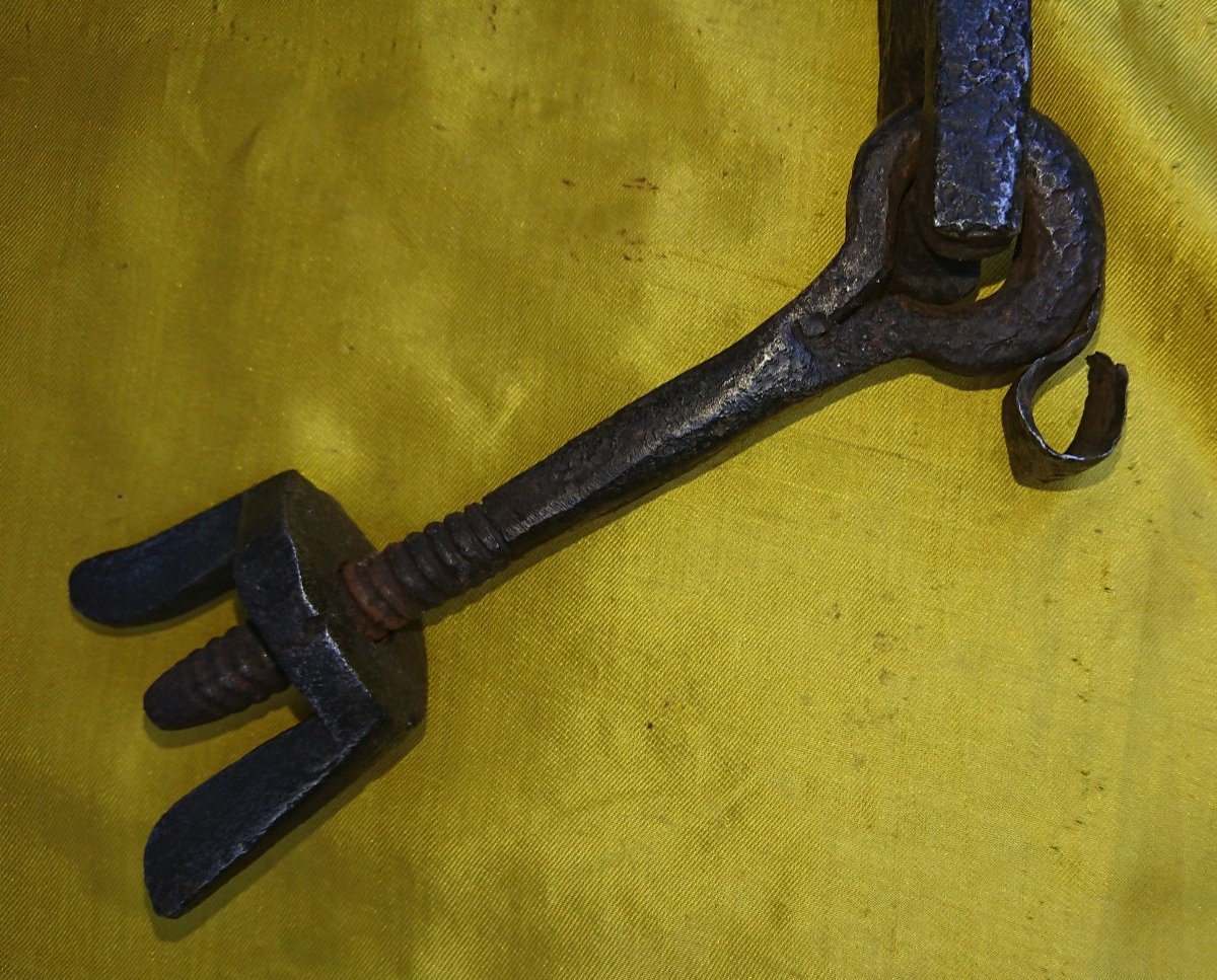 Grande battiporta piemontese in ferro forgiato XVII secolo-photo-1