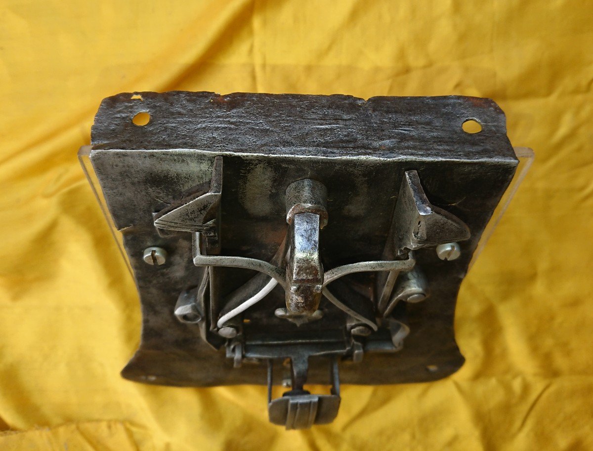 Importante serratura da cassoapanca trentina XV-XVI secolo con dragone-photo-2
