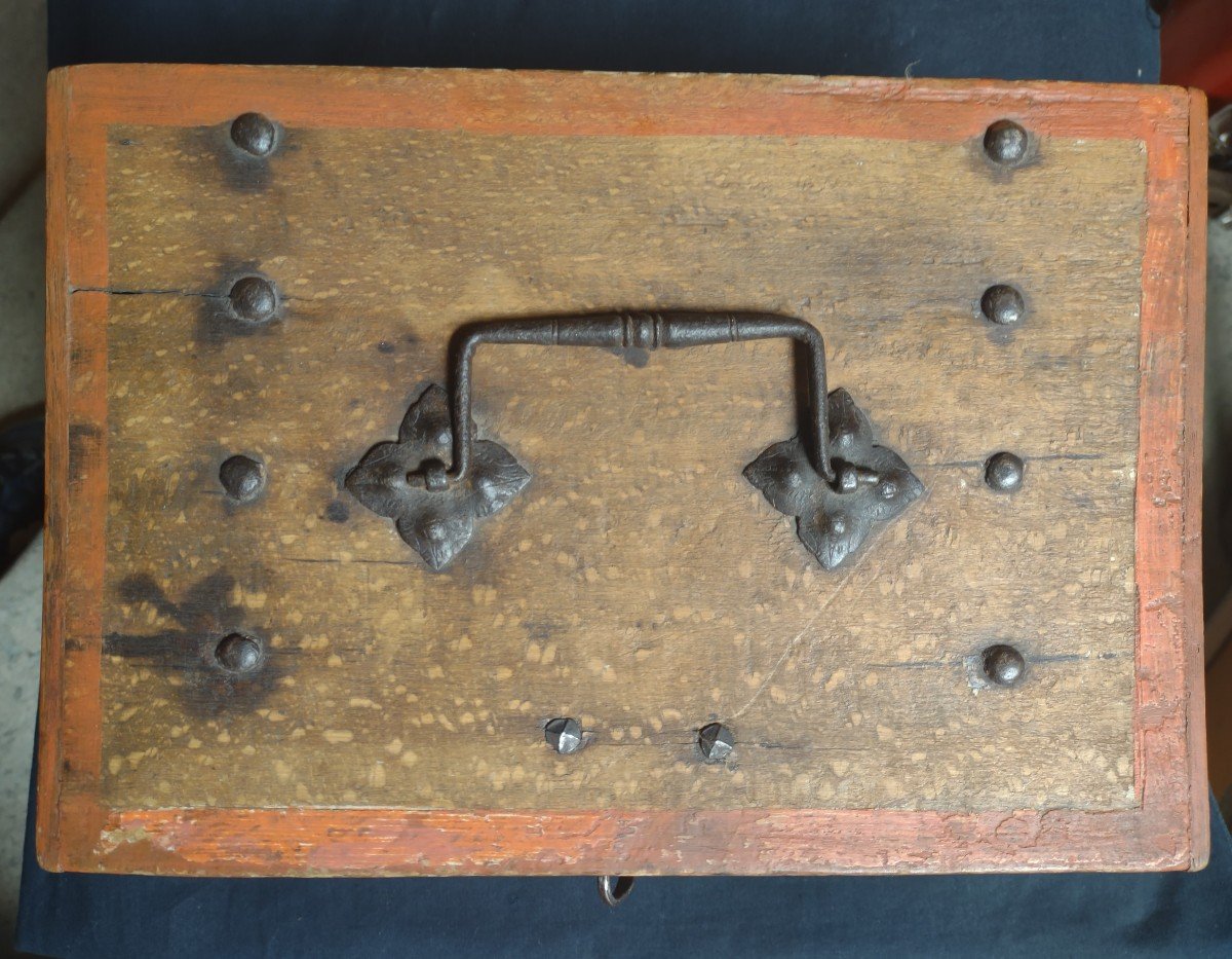 Scatola in legno laccato con bella ferramenta originale Alto Adige XVII secolo-photo-3
