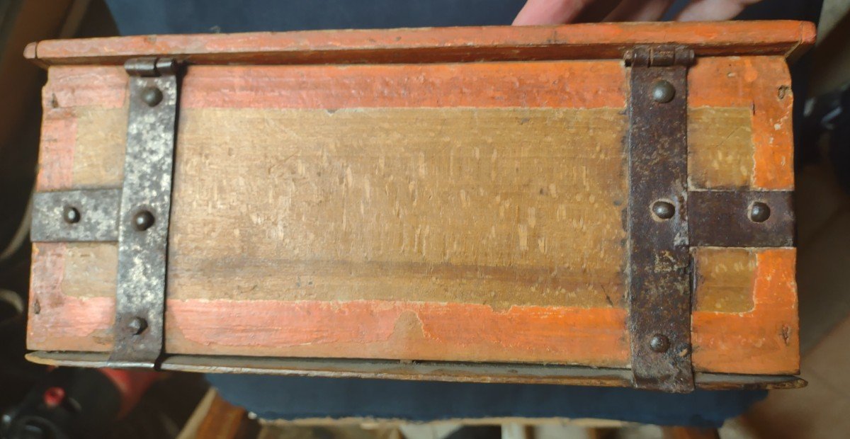 Scatola in legno laccato con bella ferramenta originale Alto Adige XVII secolo-photo-4