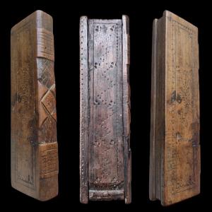 Scatola in legno a forma di libro Italia XIX secolo