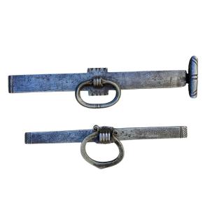Due catenacci in ferro forgiato XVIII secolo