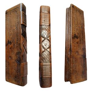 Scatola in legno a forma di libro Italia XIX secolo