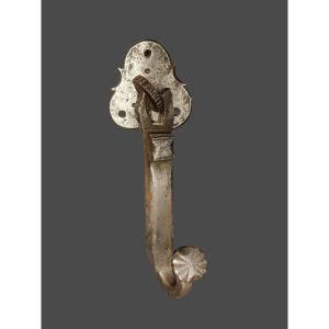 Raffinato battiporta spagnolo in ferro forgiato inizio XVIII secolo