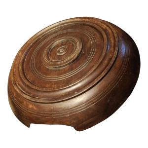 Splendida ciotola in legno tornito per la realizzazione del formaggio Valsesia XVIII-XIX secolo