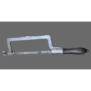 Bella sega in ferro forgiato per amputazioni  XVIII secolo