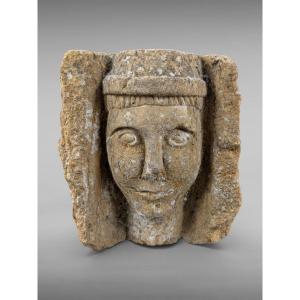 Importante frammento scultoreo in pietra scolpita ad alto rilievo, epoca romanica