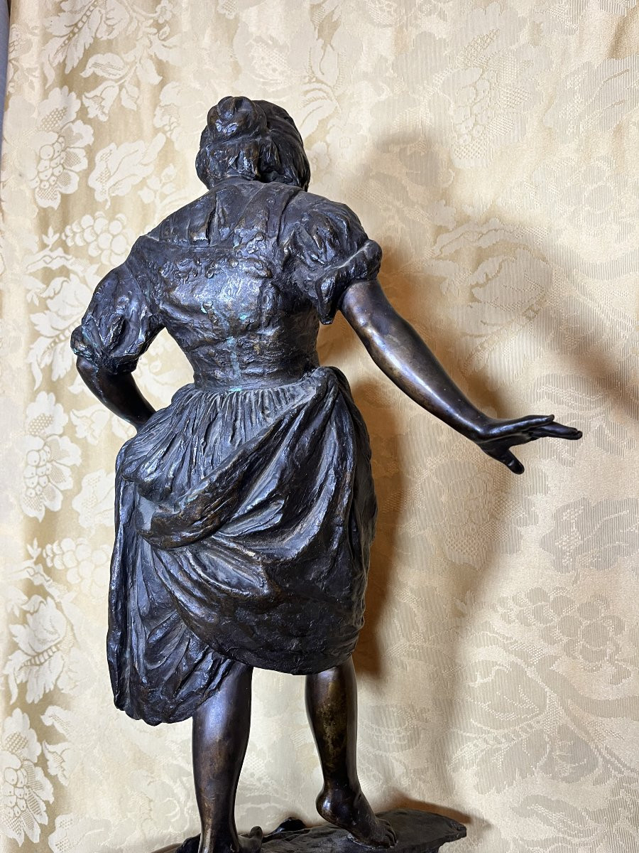 Scultura in bronzo "ragazza che attraversa il ruscello" firmata G. Parente-photo-4