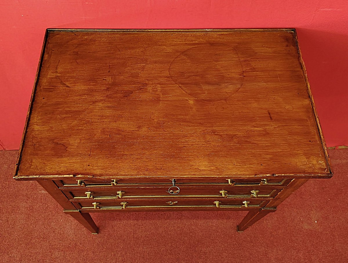 Comodino con tre cassetti-photo-1