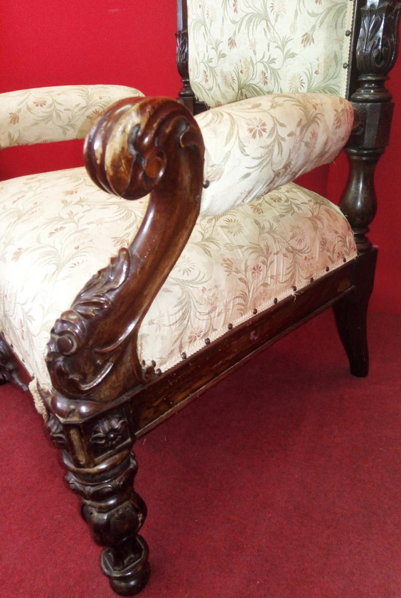 Paire De Fauteuils Sculptés-photo-1