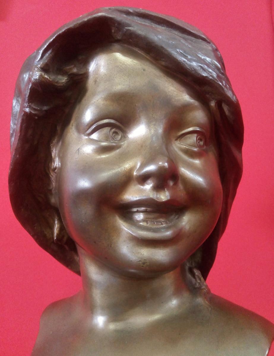 Visage De Jeune Fille Souriante Bronze Signé