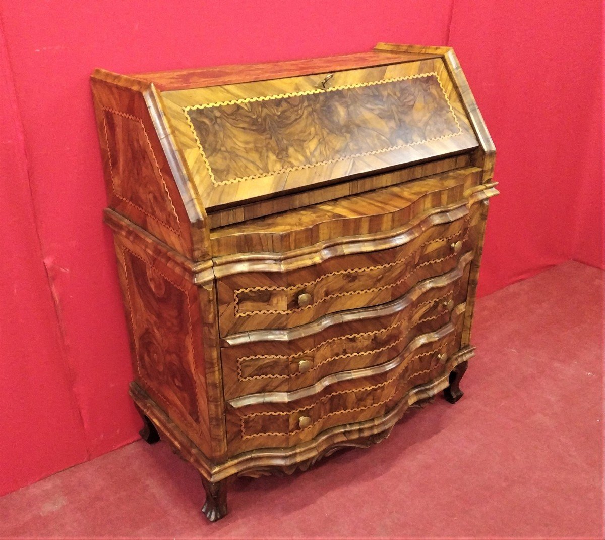 Commode En Ronce De Noyer Avec Tiroirs Secrets