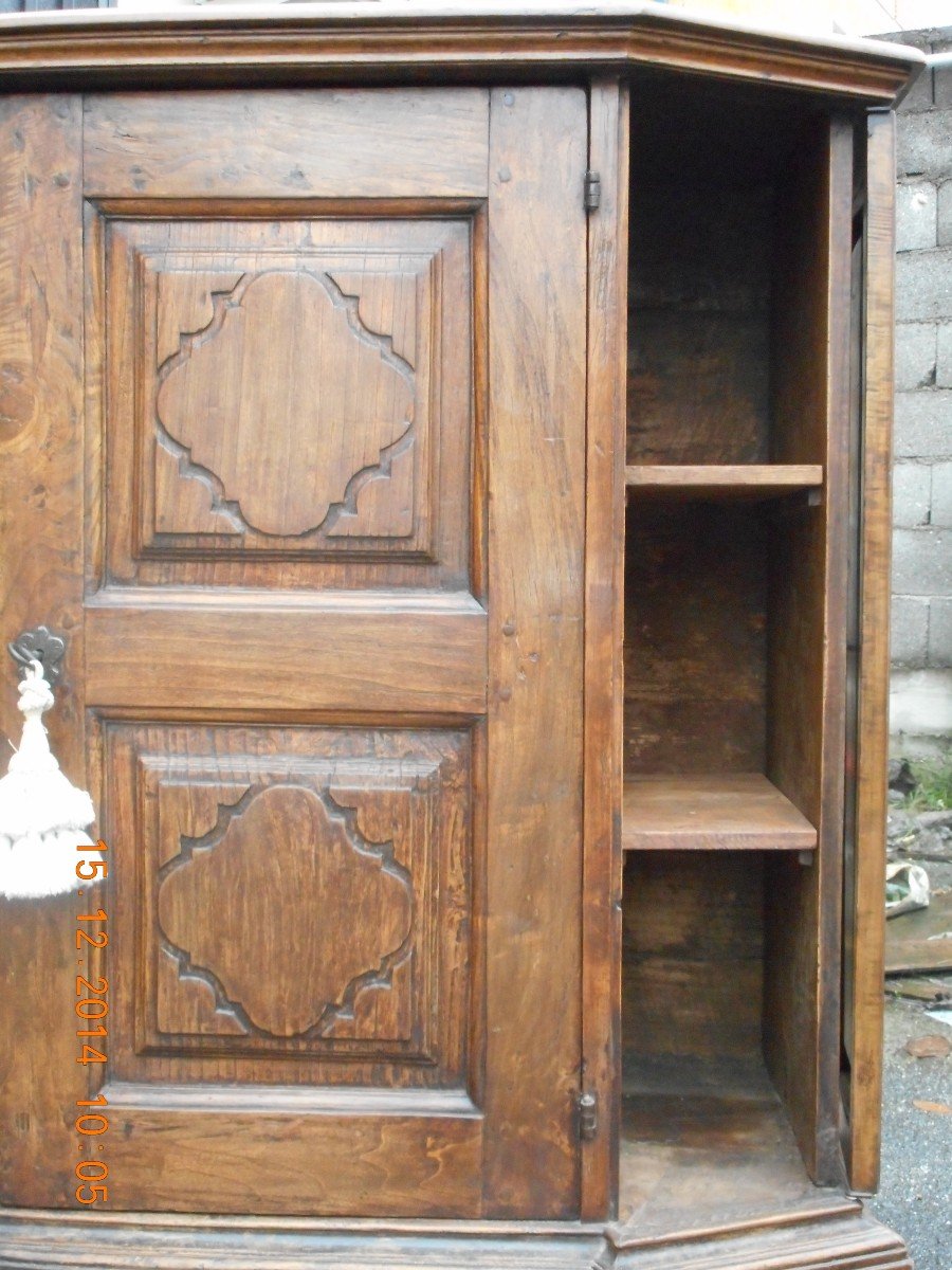 Credenza scantonata in Noce Mantova '600-photo-2