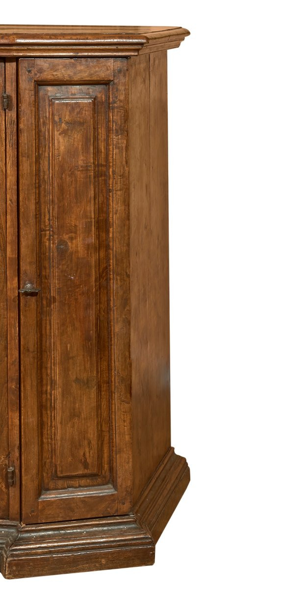 Credenza Scantonata Mantovana '600-photo-1