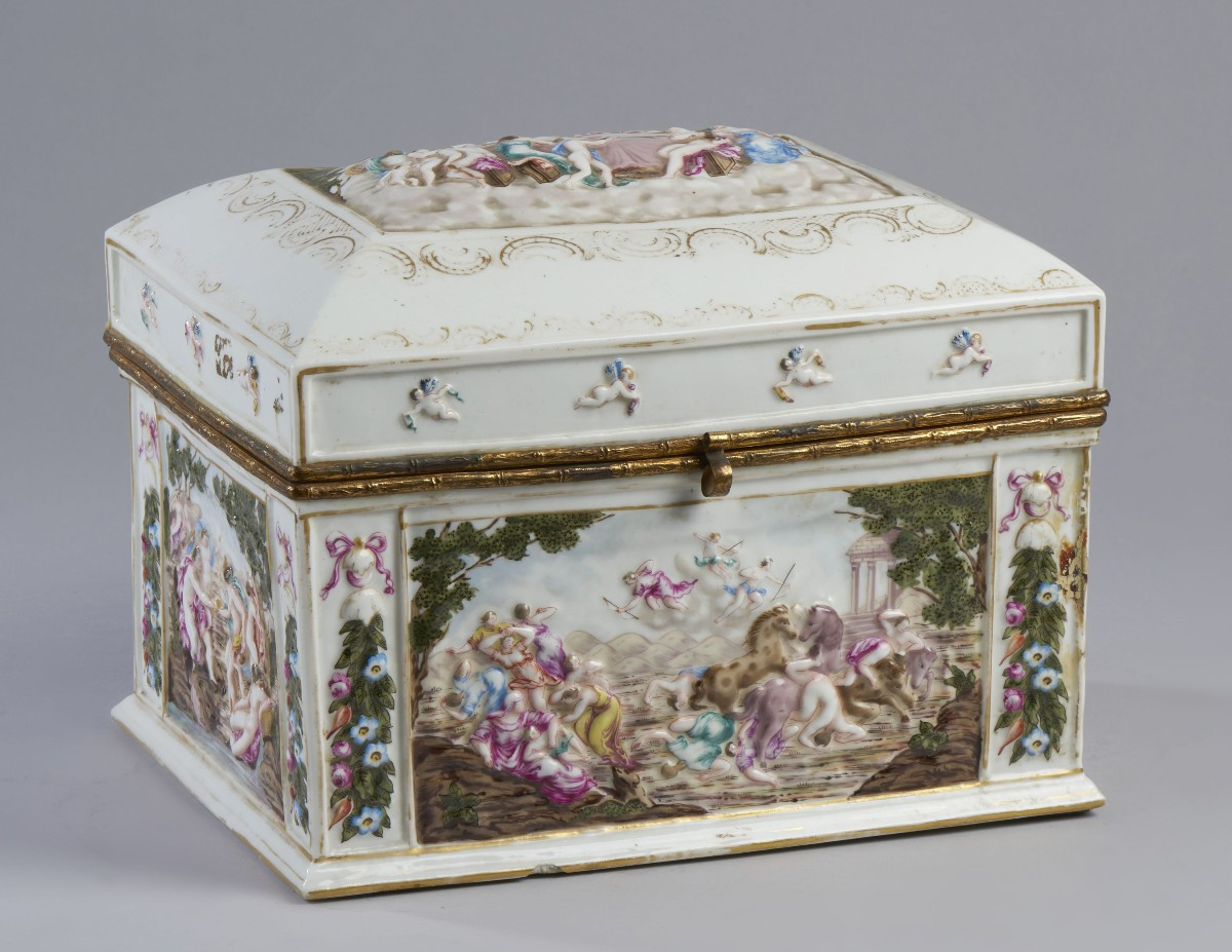 Scatola portagioie Capodimonte '800