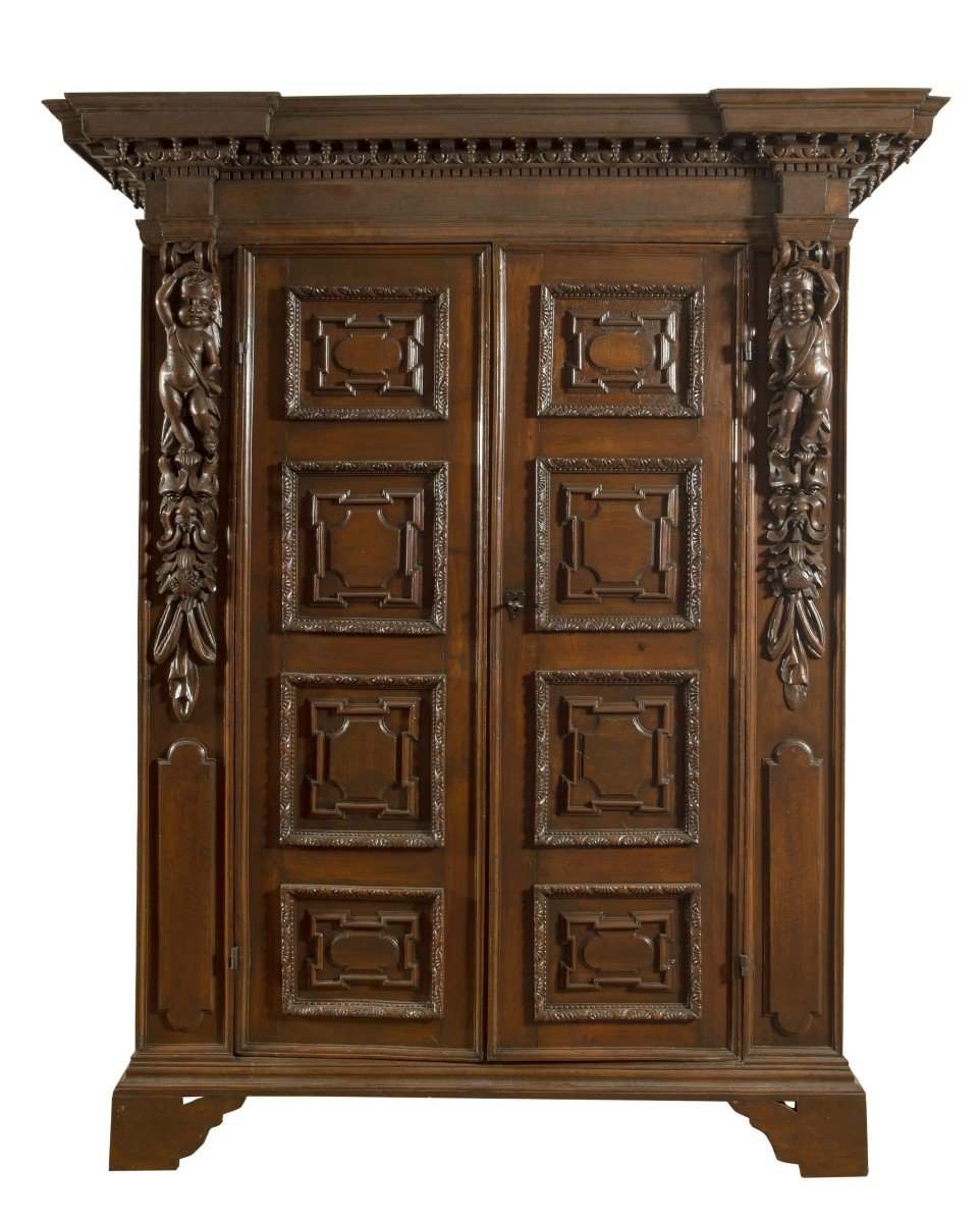 Armoire Noyer Italienne 17eme Siecle