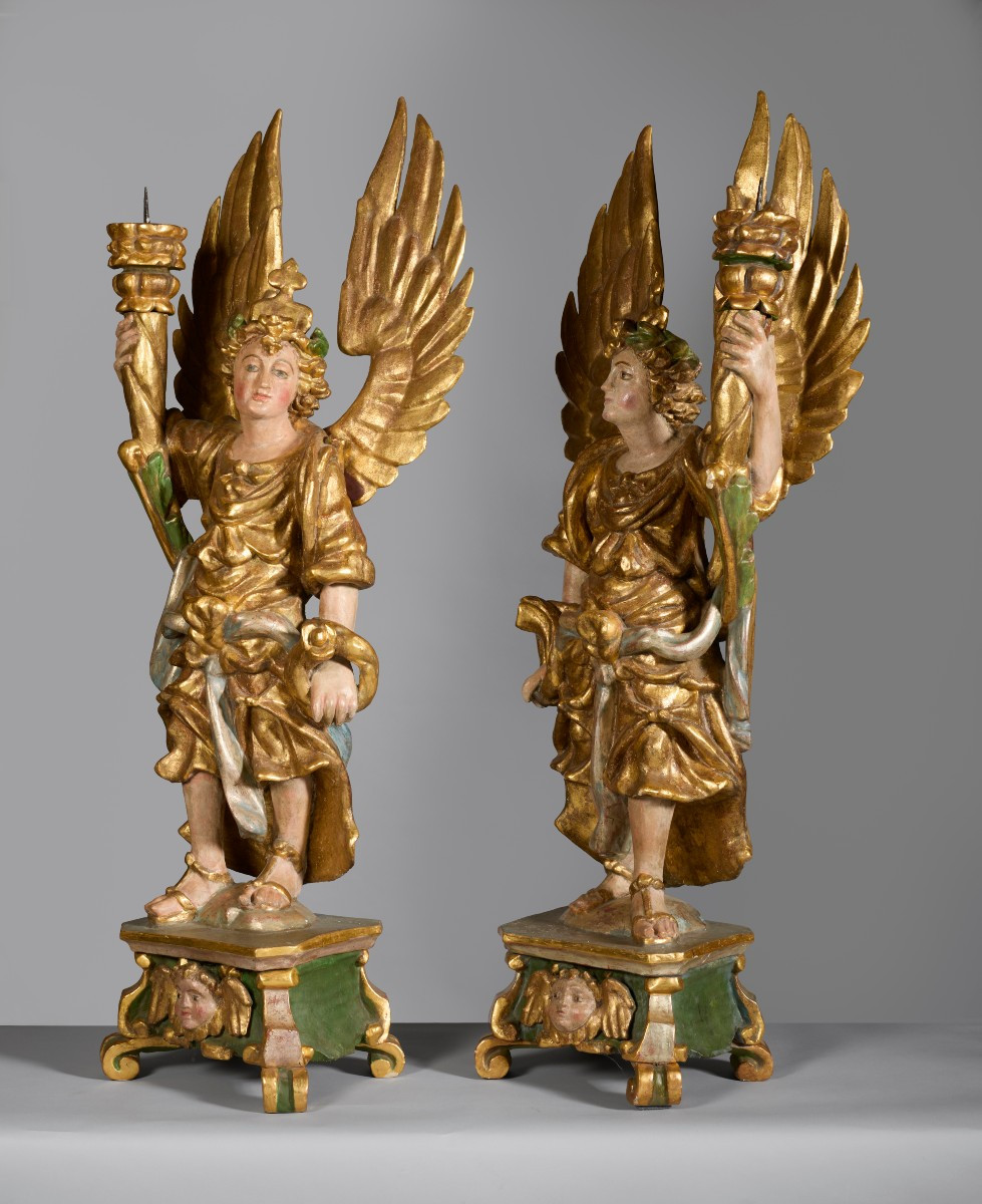 Coppia di Angeli portacero sculture in legno dorato e policromo-photo-2