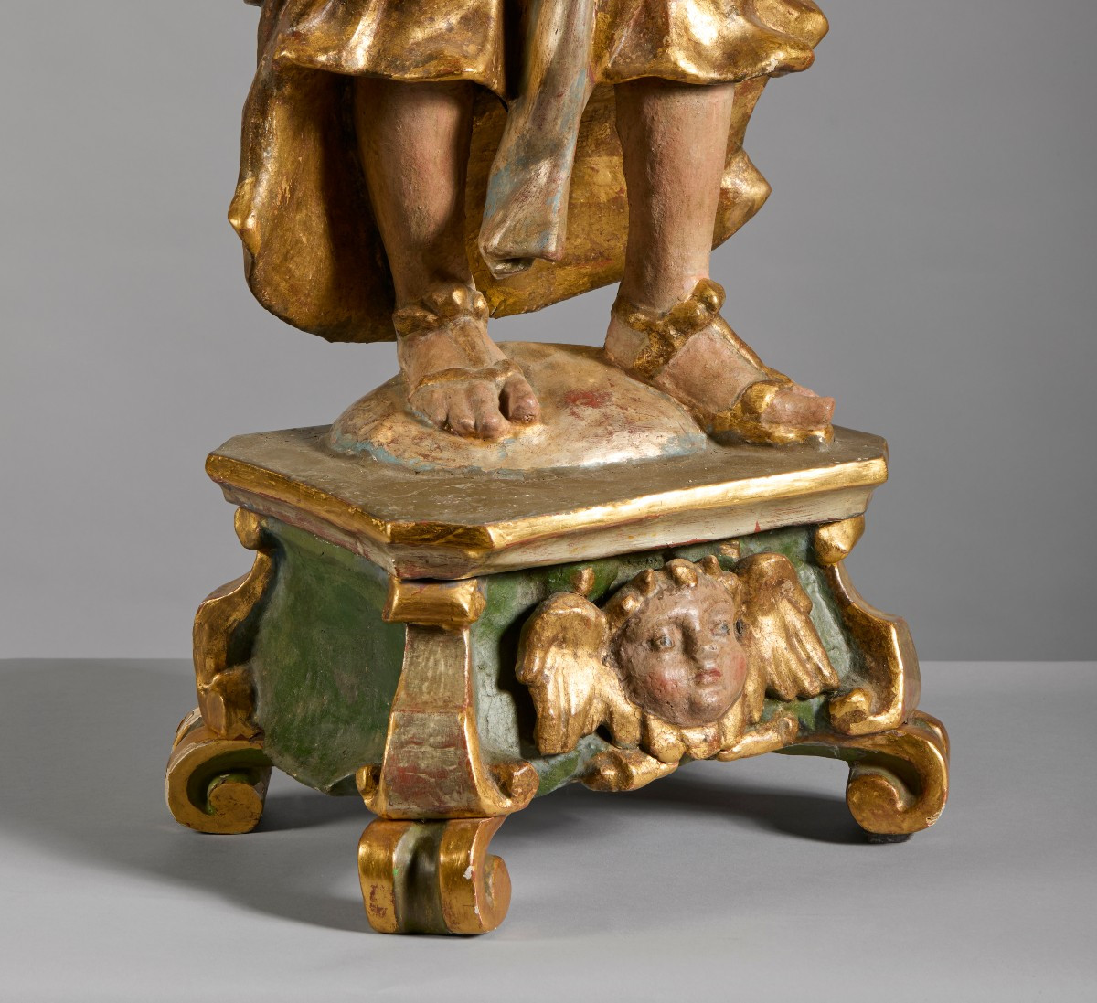 Coppia di Angeli portacero sculture in legno dorato e policromo-photo-6