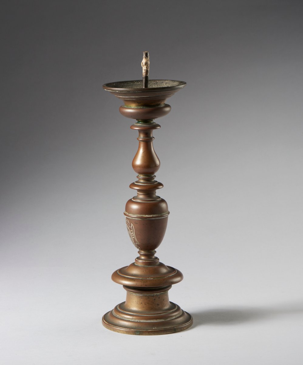 Candeliere    in bronzo fuso a balaustro.-photo-4