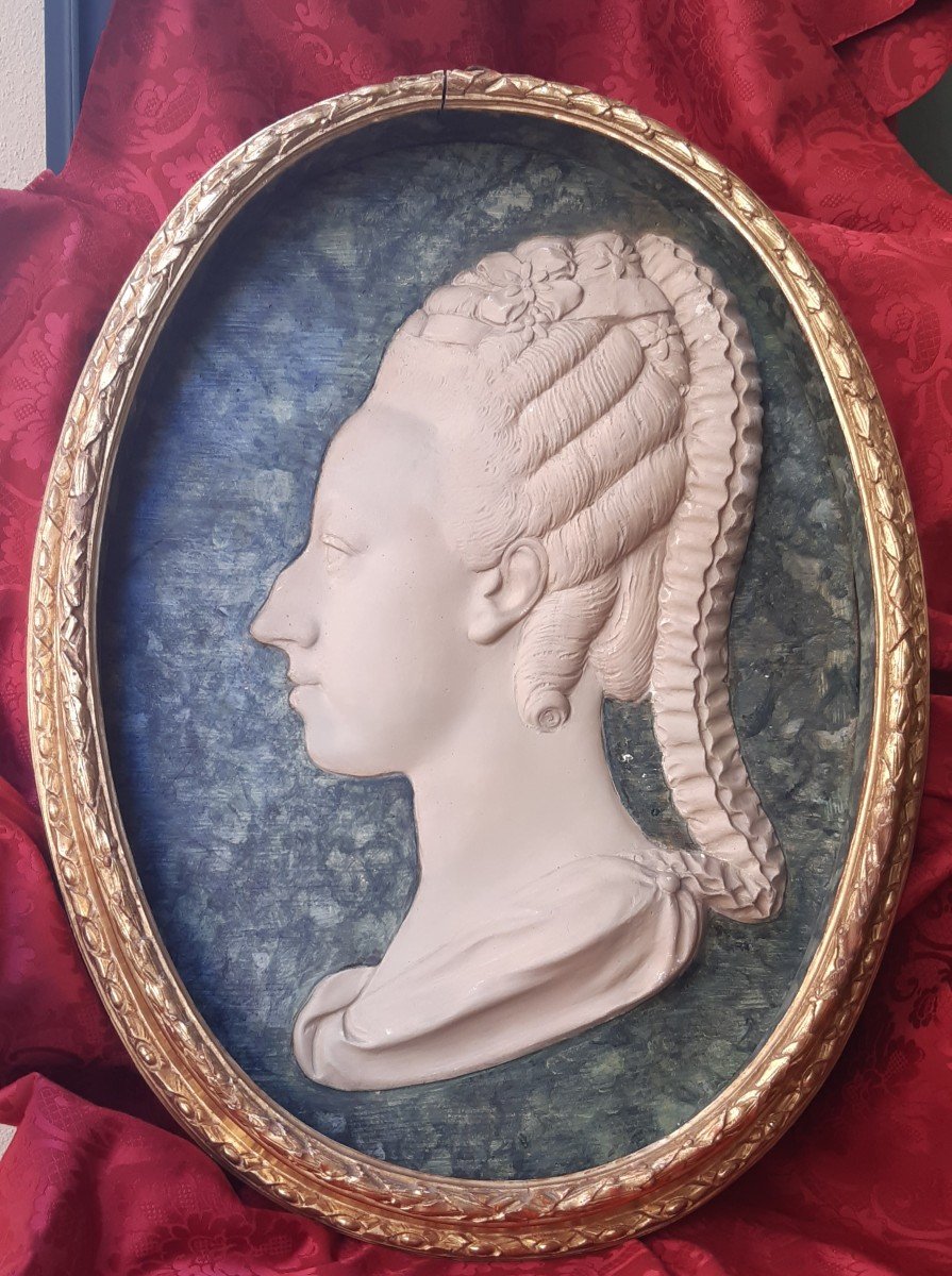 Profil d'Une Femme Noble,XVIIIe Siecle-photo-1