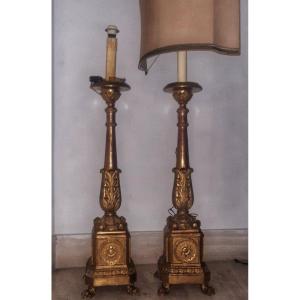 Coppia candelieri in legno dorato
