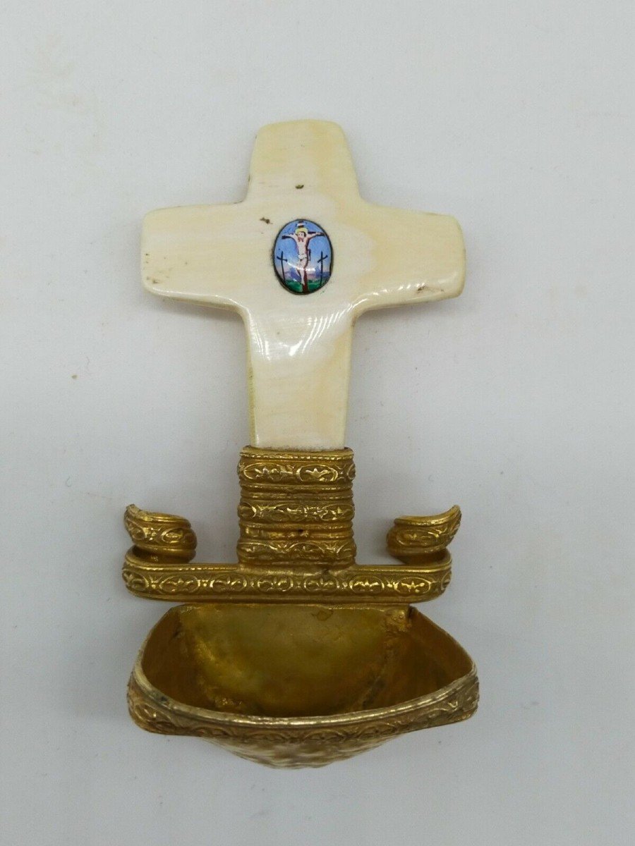 Croce Acquasantiera in avorio e bronzo dorato con smalto crocifissione
