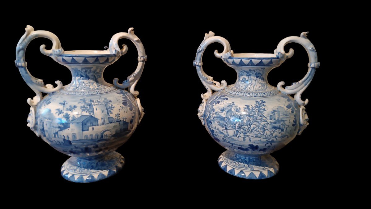 Eccezionale coppia di vasi in maiolica -Savona XVIII secolo