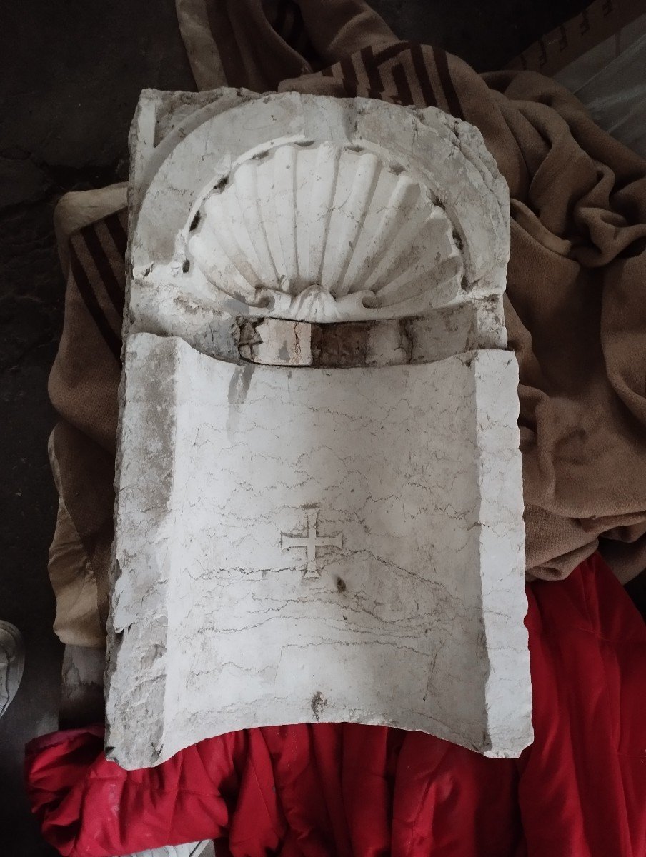  nicchia in travertino scolpito , fine del XVI secolo. -photo-6