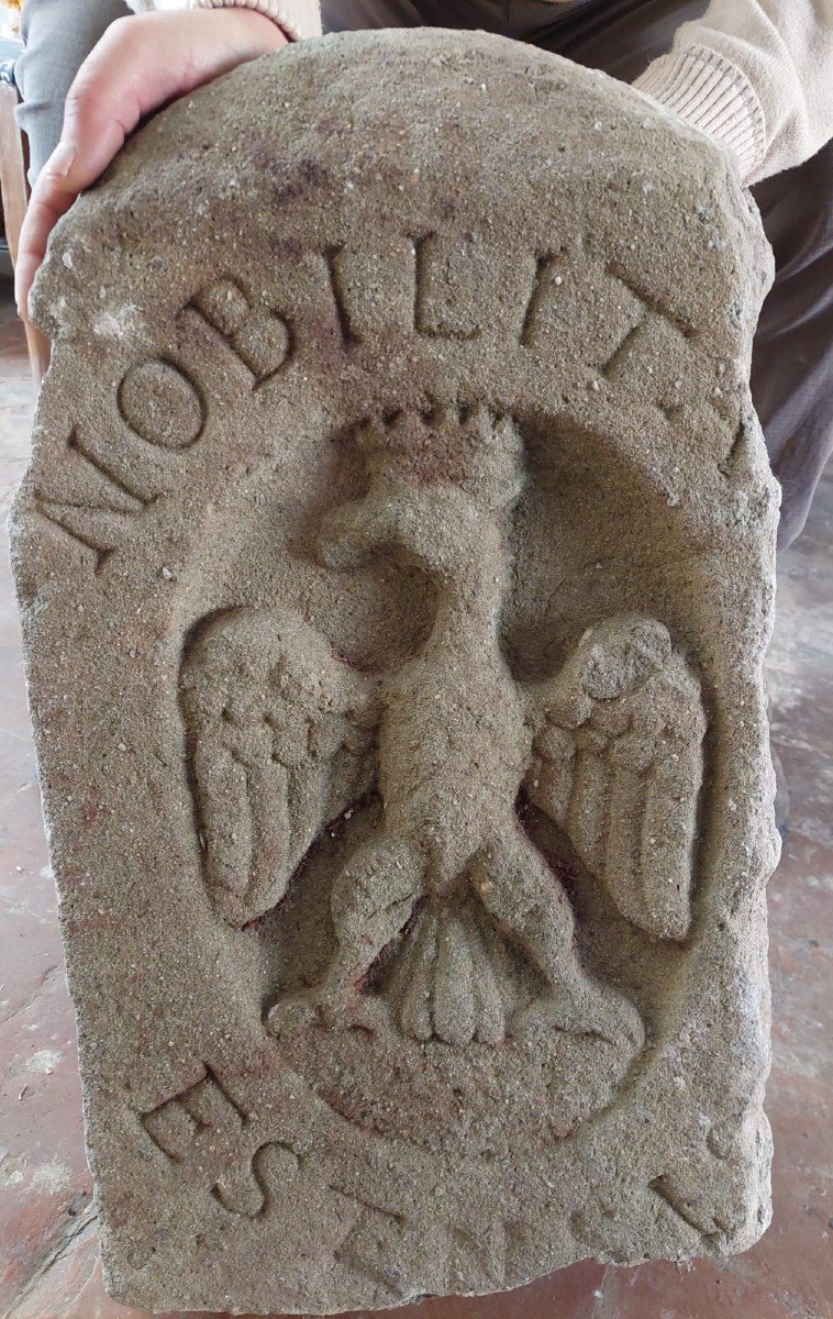 Stemma nobile  in pietra, prima metà del XV secolo, Famiglia Este, Ducato di Ferrara Modena-photo-2