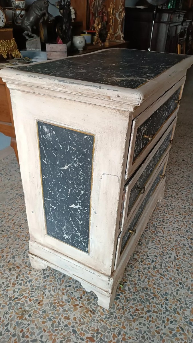 Piccolo cassettone laccato provenienza toscana XVII secolo-photo-3