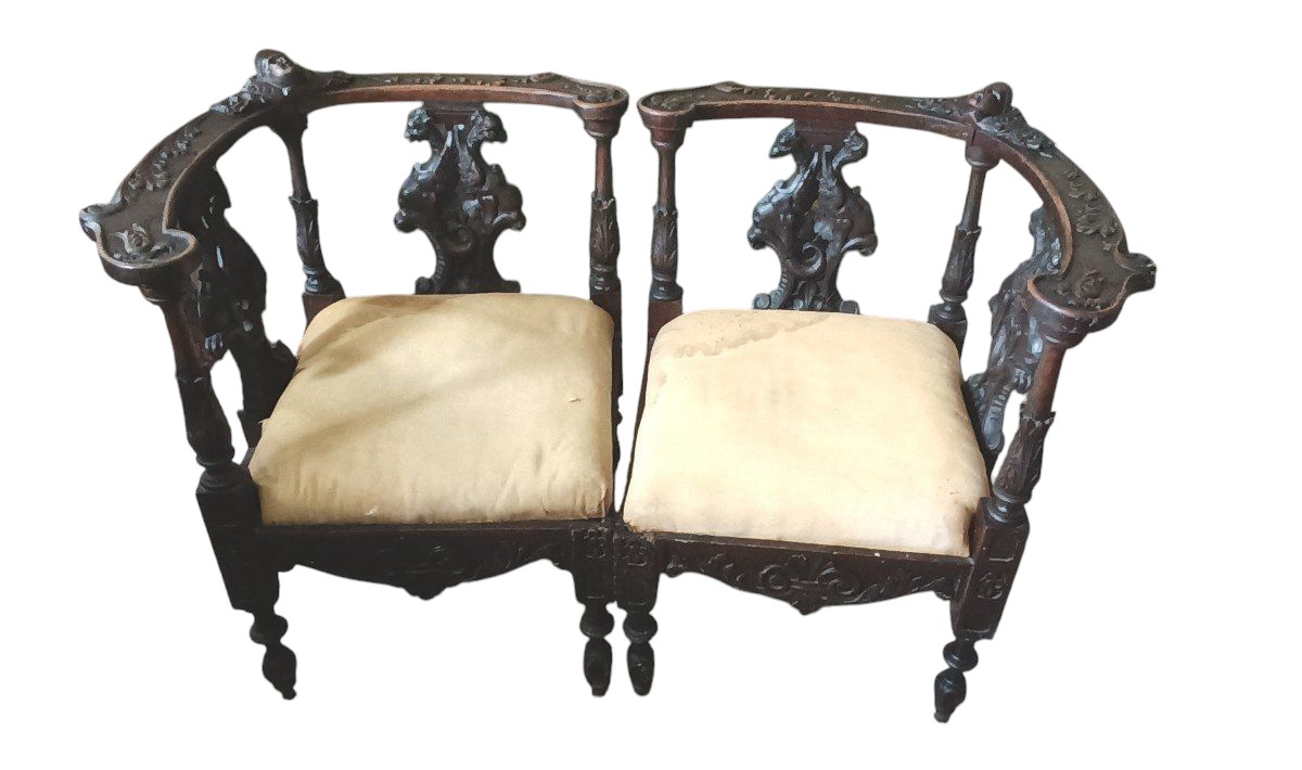 coppia poltrone ad angolo antiche stile rinascimento fine XIX secolo Firenze
