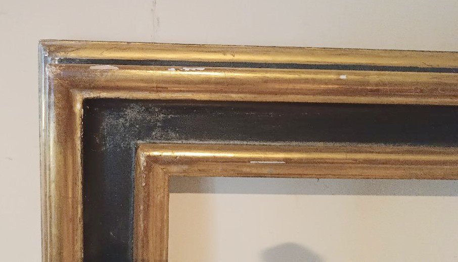 Grande cornice antica in legno annerito e dorato, di provenienza italiana-photo-4