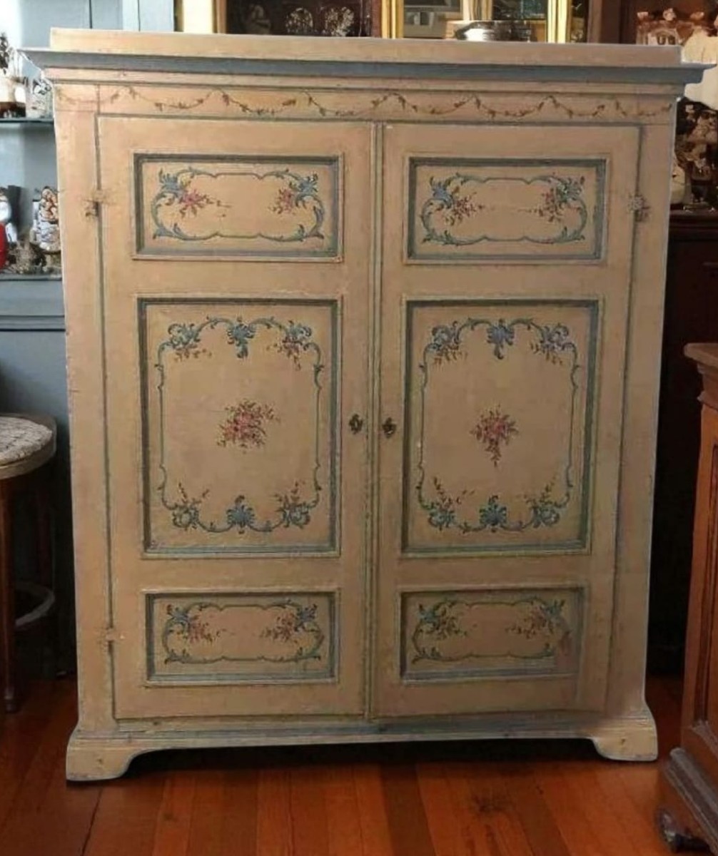 Armadio antico del '700