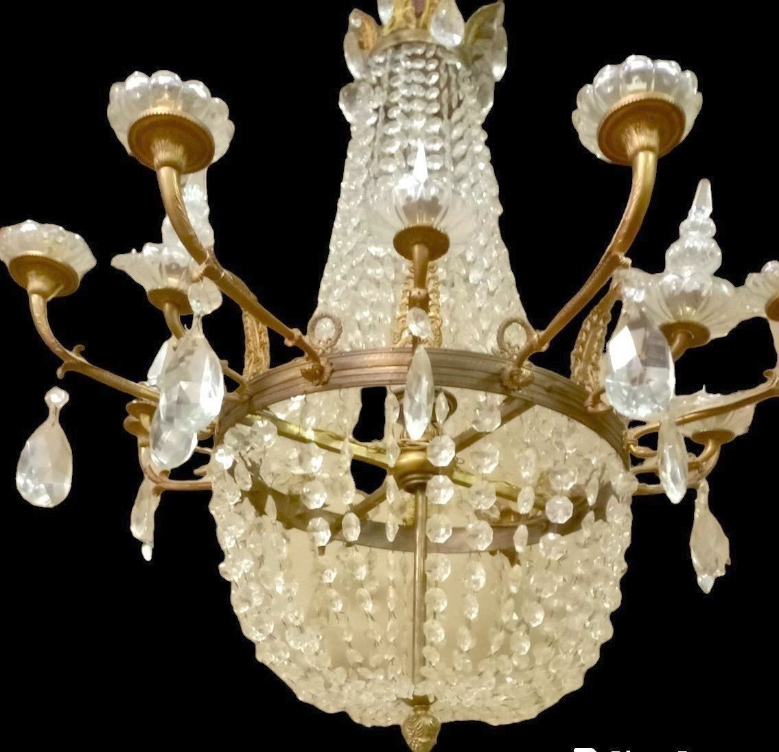 Grande lampadario a Paniera in bronzo con fregi , pendenti in cristallo, 16 bracci 8 luci, -photo-2