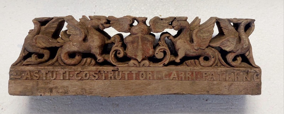 ANTICO FRAMMENTO DI CARRETTO SICILIANO XIX SECOLO LEGNO INTAGLIATO -PATERNO