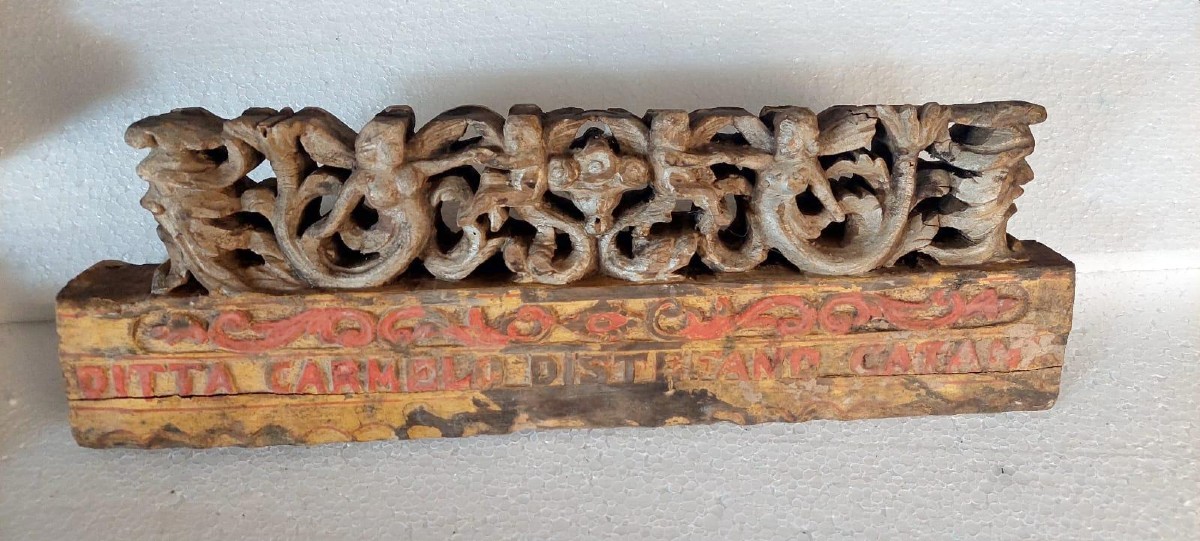 ANTICO FRAMMENTO DI CARRETTO SICILIANO XIX SECOLO LEGNO INTAGLIATO 