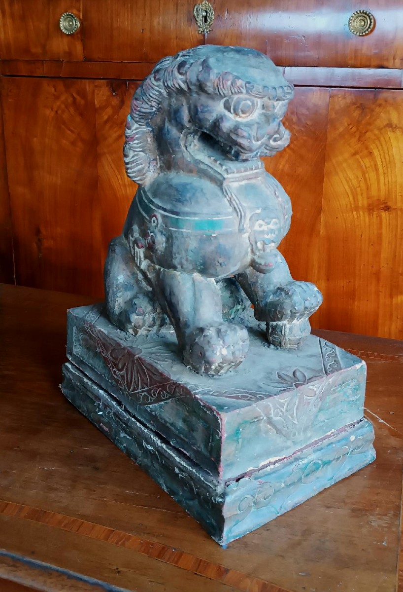 Cane di pho in legno laccato-Cina primi xx secolo