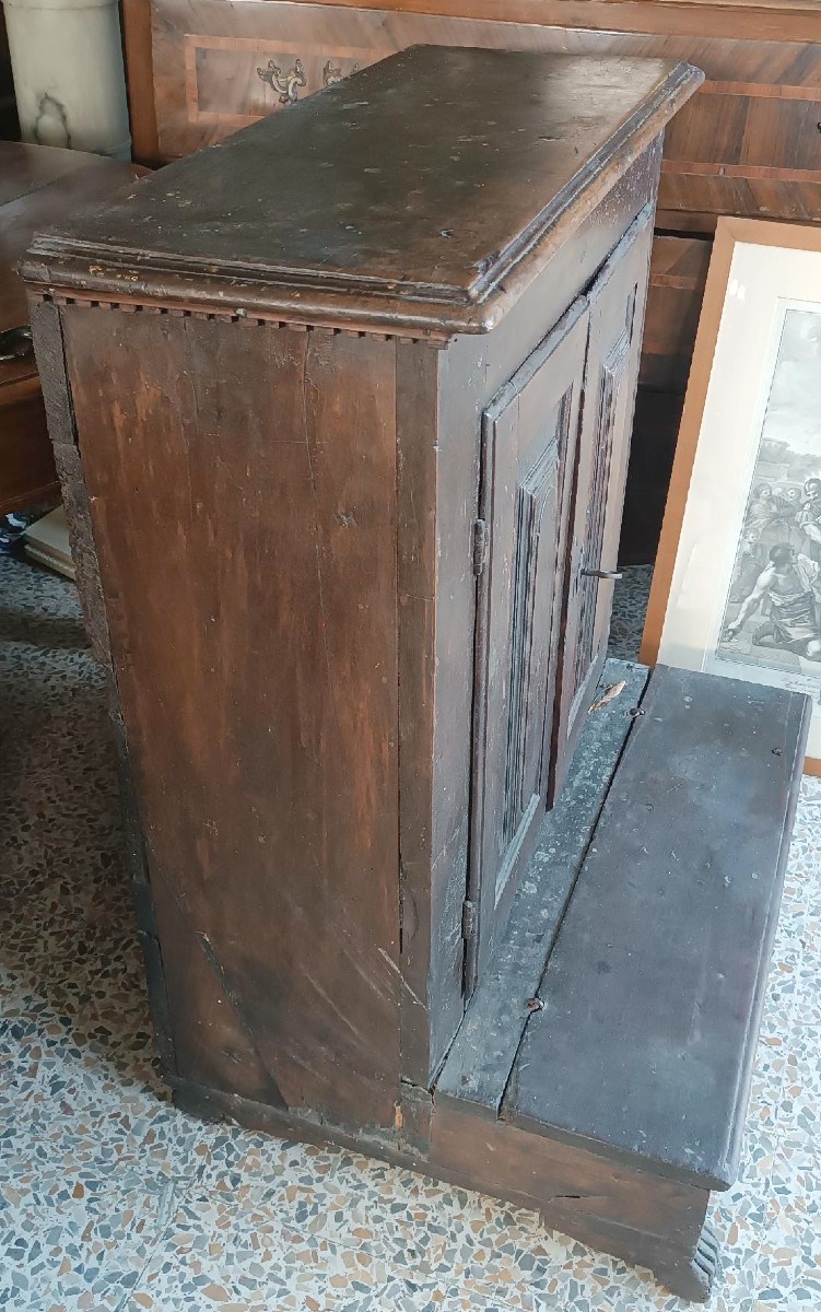 Grande inginocchiatoio IN NOCE o credenza inizi XVII SECOLO-ITALIA-photo-2