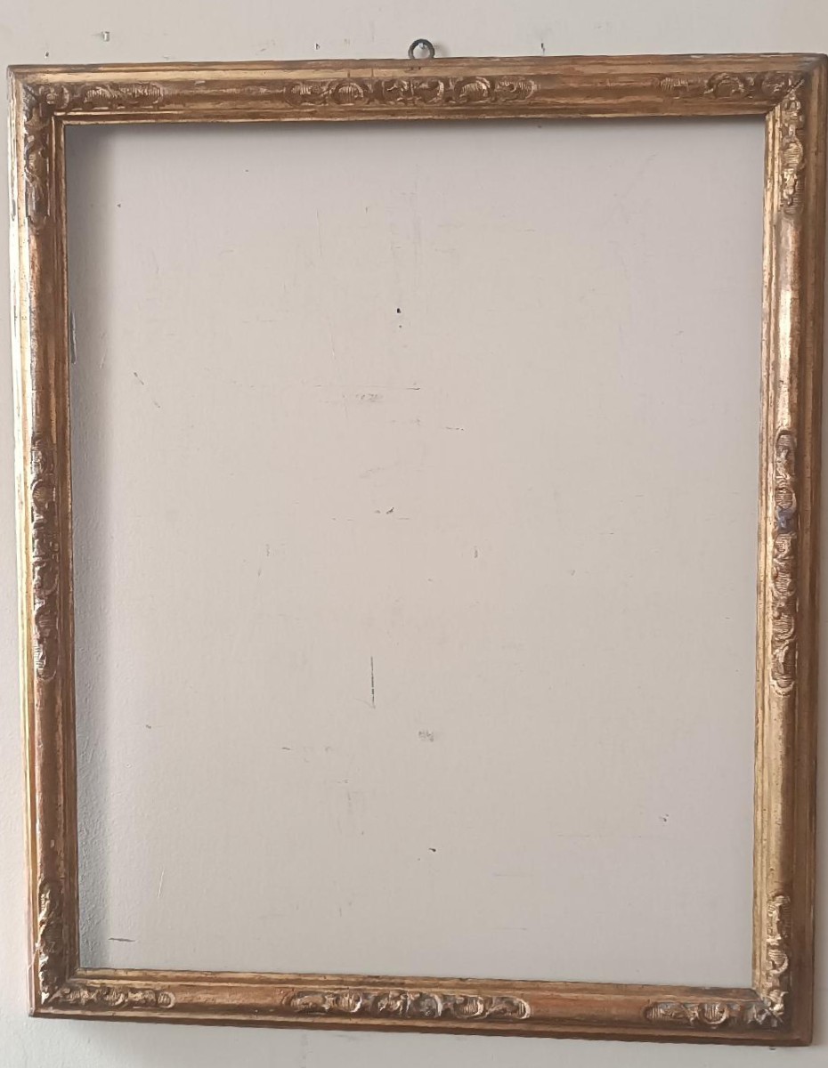 Cornice antica in legno dorato con intagli floreali-photo-2